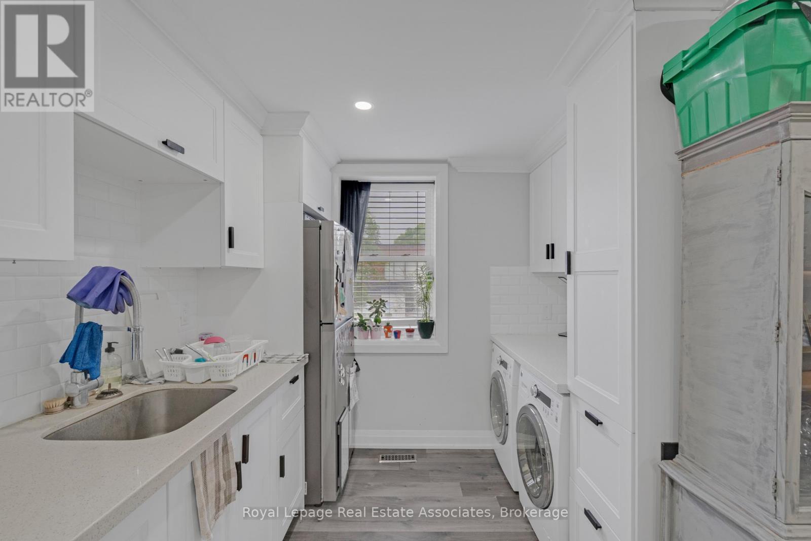 Upper - 66 Broadway Avenue, Orangeville, Ontario  L9W 1J9 - Photo 7 - W12547410