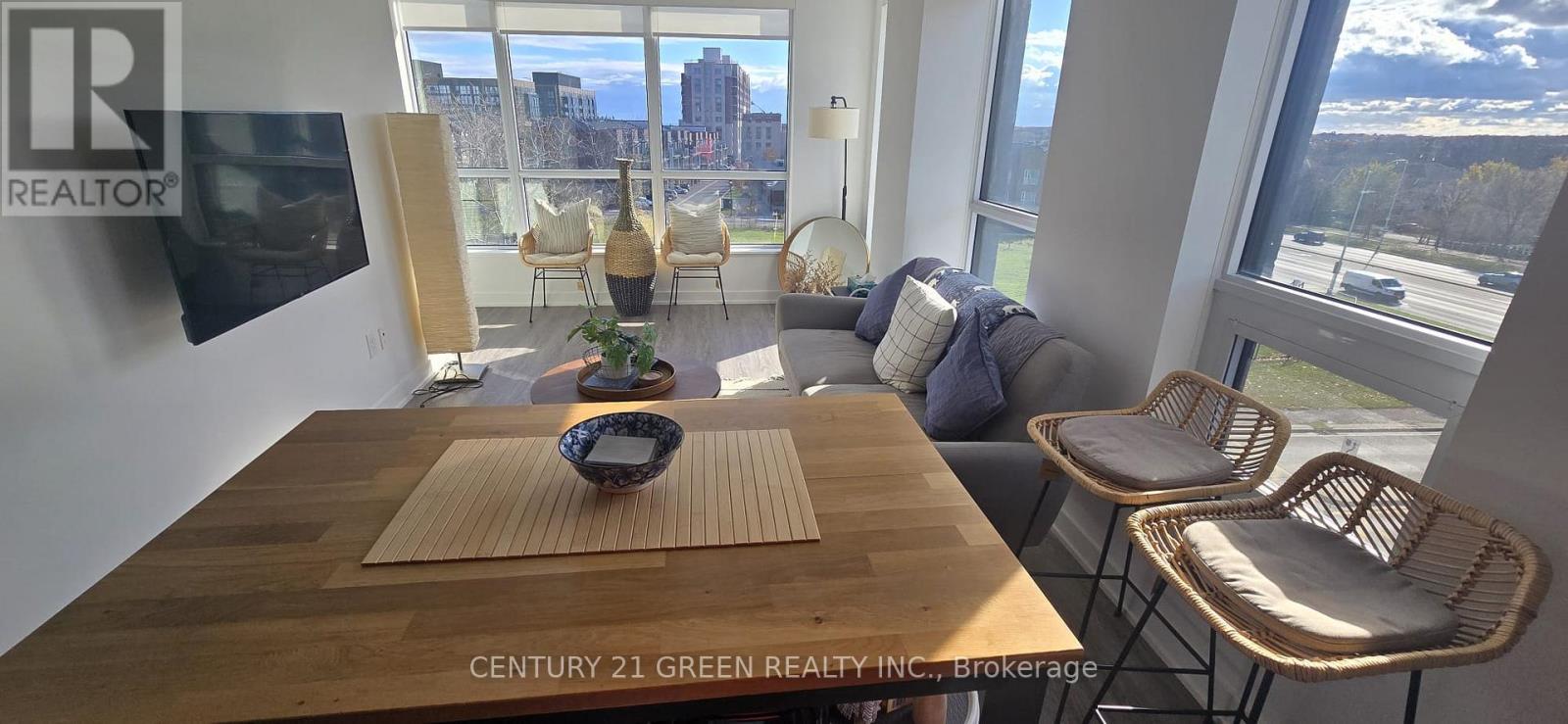 316 - 3005 Pine Glen Road, Oakville, Ontario  L6M 5P5 - Photo 3 - W12547434