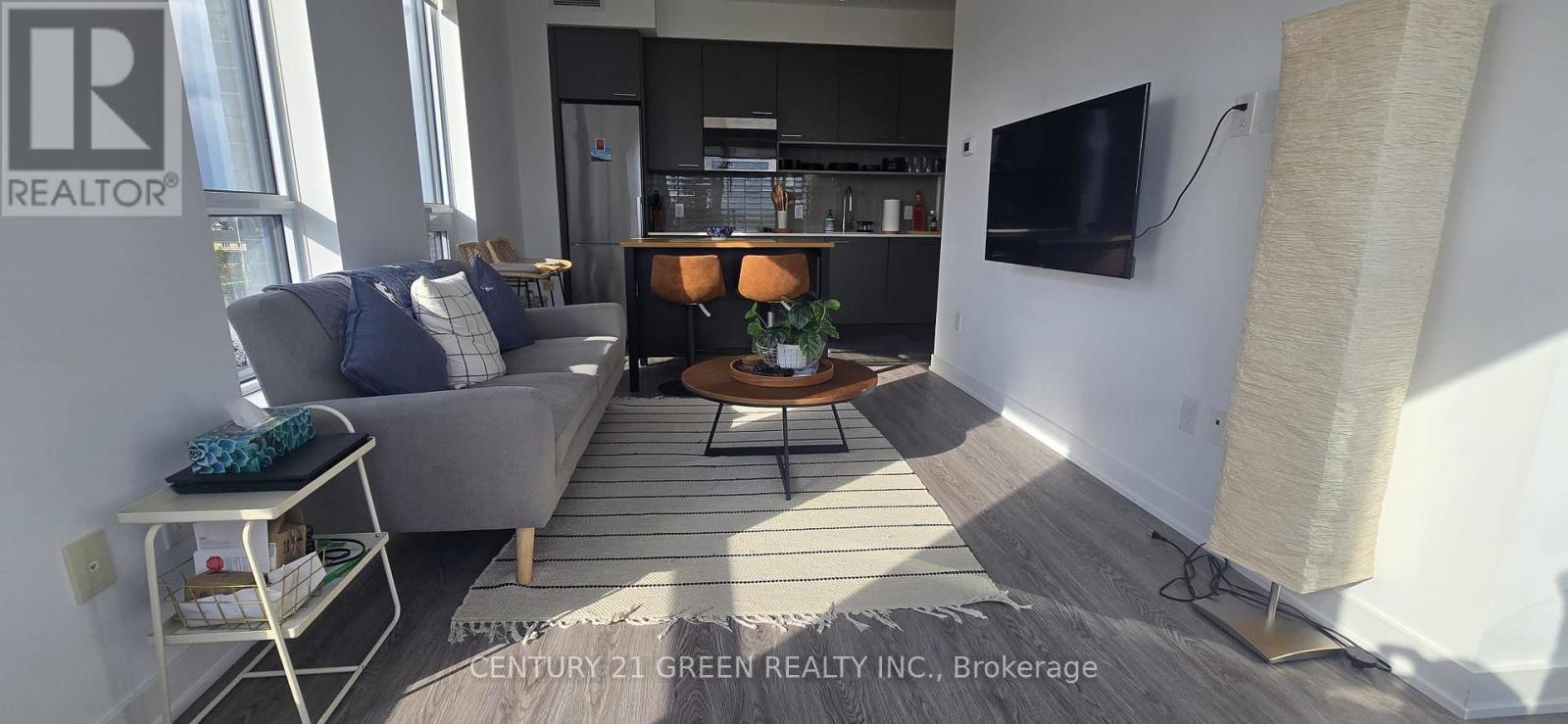 316 - 3005 Pine Glen Road, Oakville, Ontario  L6M 5P5 - Photo 4 - W12547434