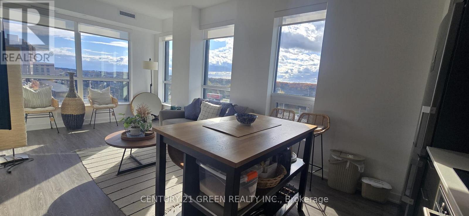 316 - 3005 Pine Glen Road, Oakville, Ontario  L6M 5P5 - Photo 5 - W12547434