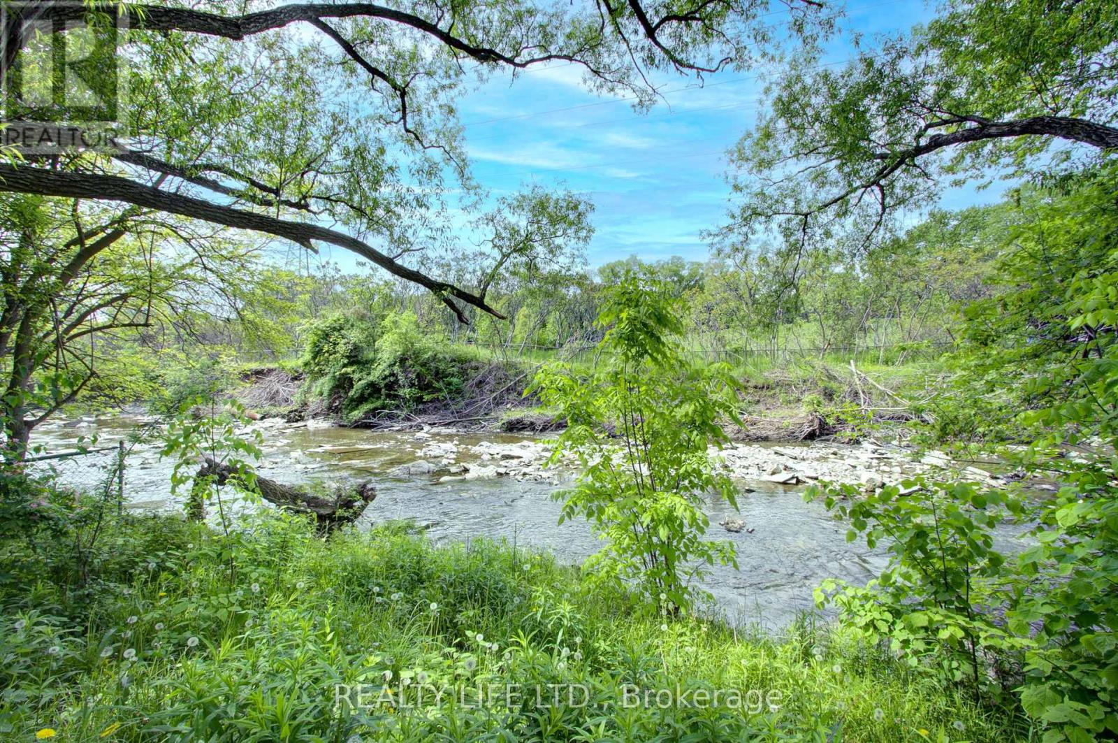 48 Bonnyview Drive, Toronto, Ontario  M8Y 3G6 - Photo 44 - W12547446