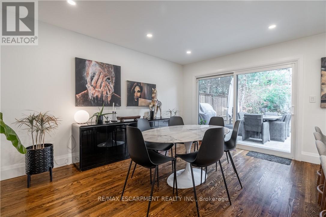 7 Glenmorris Drive, Hamilton, Ontario  L9H 1S5 - Photo 12 - X12547426