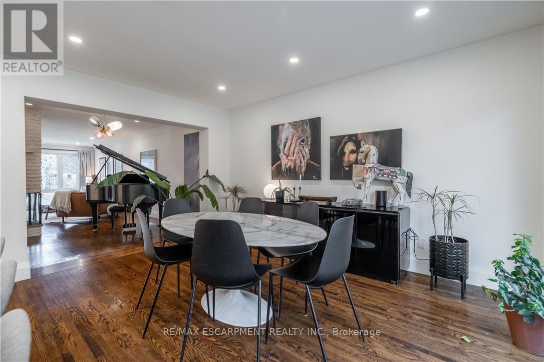 7 Glenmorris Drive, Hamilton, Ontario  L9H 1S5 - Photo 13 - X12547426