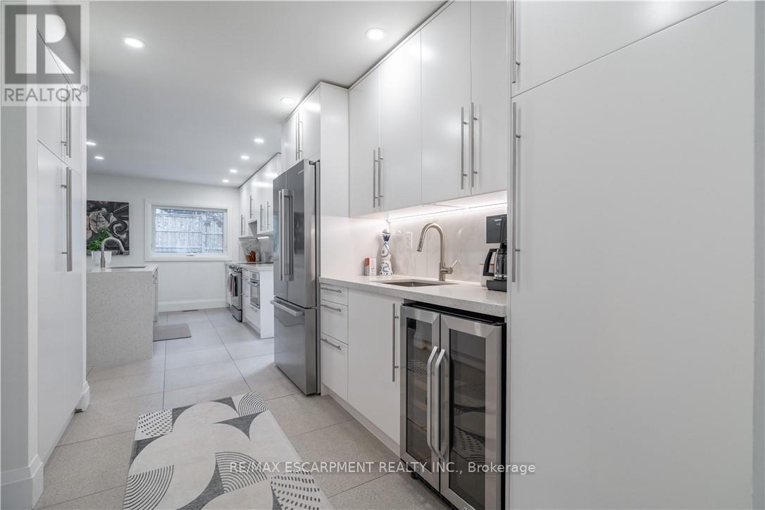 7 Glenmorris Drive, Hamilton, Ontario  L9H 1S5 - Photo 19 - X12547426