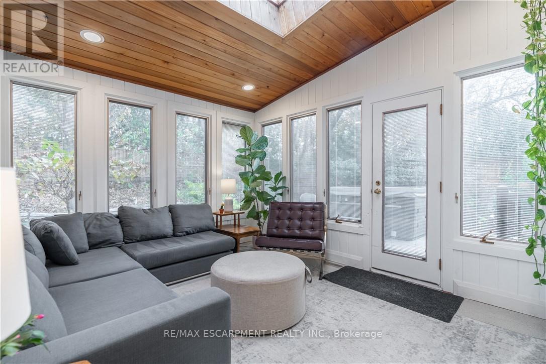 7 Glenmorris Drive, Hamilton, Ontario  L9H 1S5 - Photo 23 - X12547426