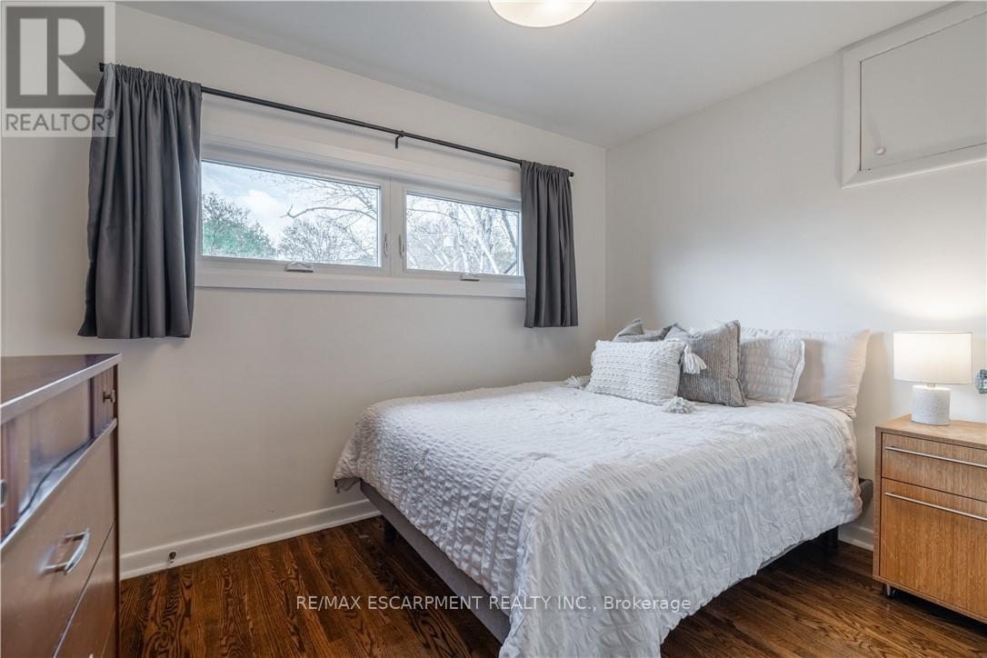 7 Glenmorris Drive, Hamilton, Ontario  L9H 1S5 - Photo 32 - X12547426