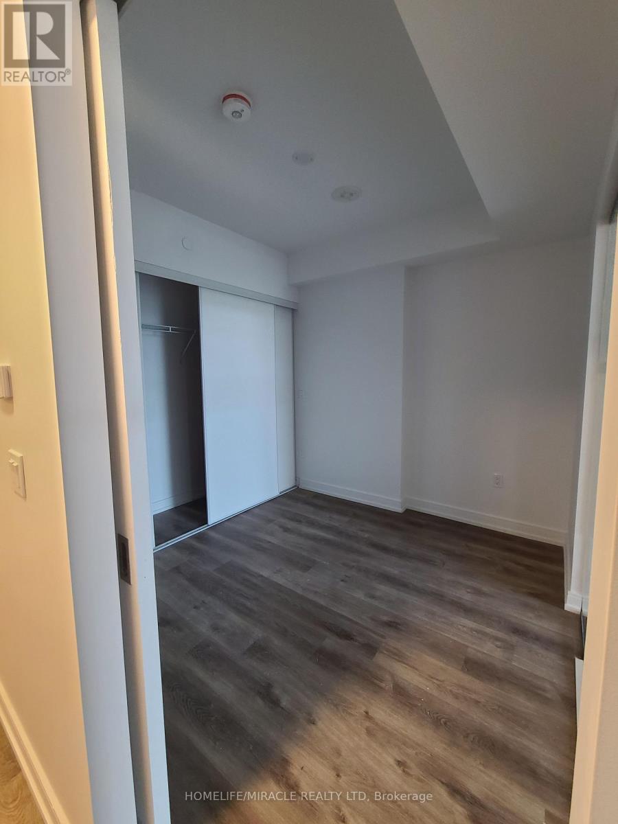 427 - 1 Jarvis Street, Hamilton, Ontario  L8R 3J2 - Photo 3 - X12547468