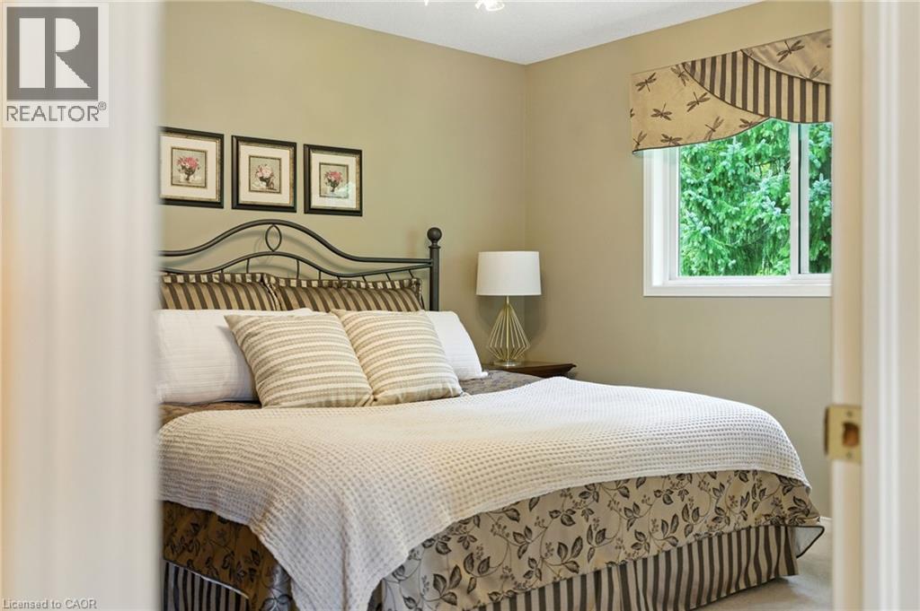 18 Naples Boulevard, Hamilton, Ontario L9B 2J2 - Photo 25 - 40775064