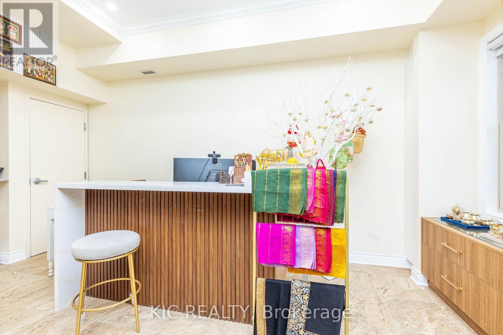 128-130 Brock Street N, Whitby, Ontario  L1N 4H4 - Photo 2 - E12547368