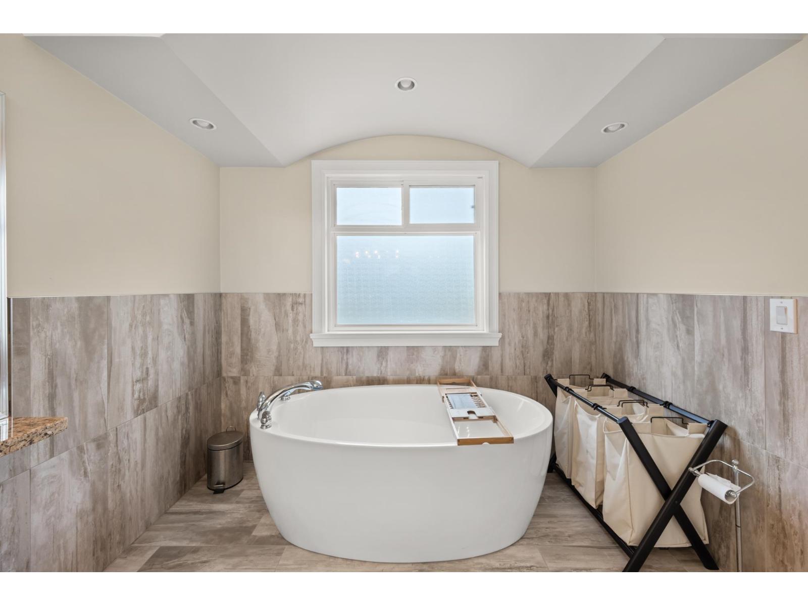 16416 92a Avenue, Surrey, British Columbia  V4N 5N1 - Photo 19 - R3067636