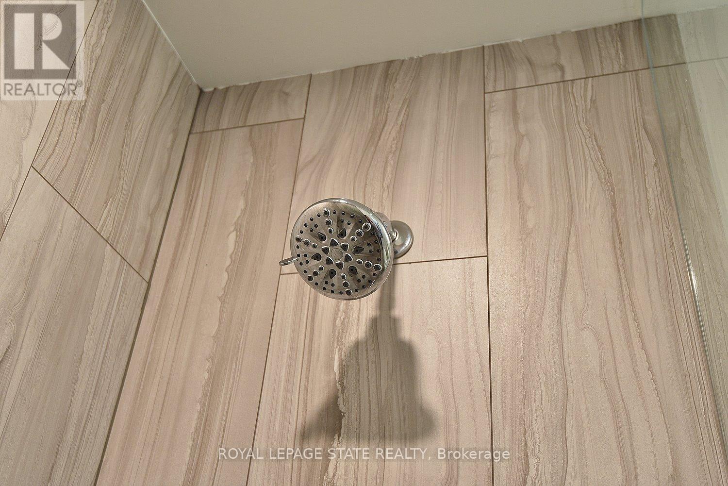 1301 - 2007 James Street, Burlington, Ontario L7R 0G7 - Photo 23 - W12415924