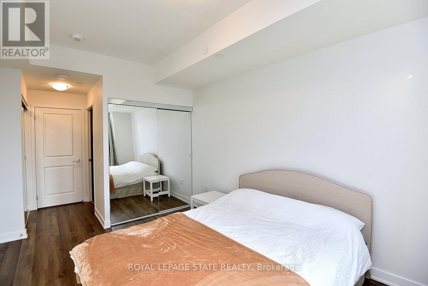 1301 - 2007 James Street, Burlington, Ontario L7R 0G7 - Photo 18 - W12415924