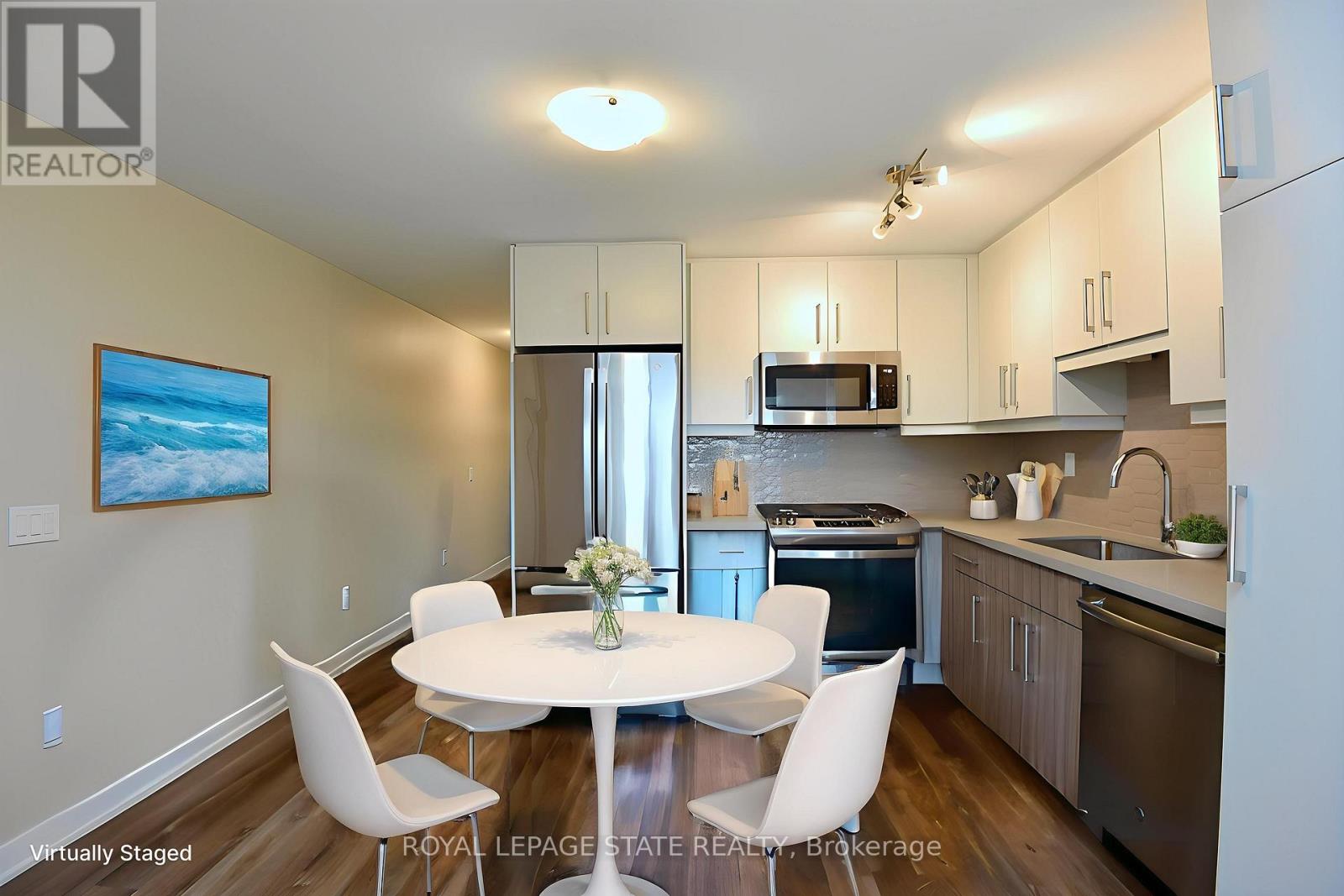 1301 - 2007 James Street, Burlington, Ontario L7R 0G7 - Photo 15 - W12415924