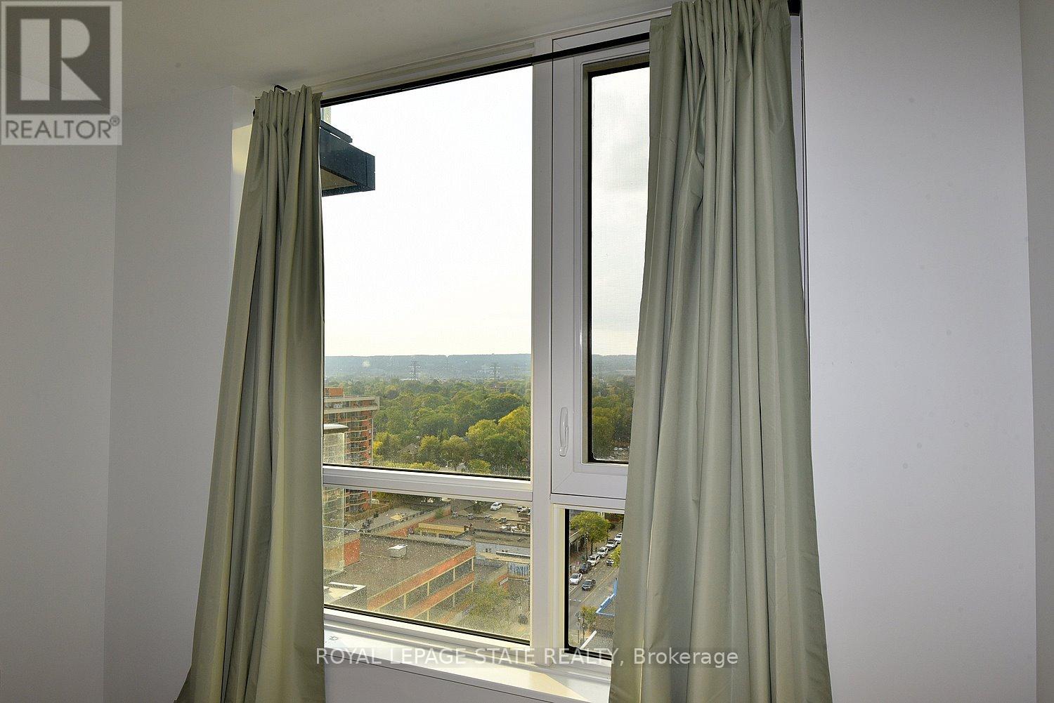 1301 - 2007 James Street, Burlington, Ontario L7R 0G7 - Photo 21 - W12415924