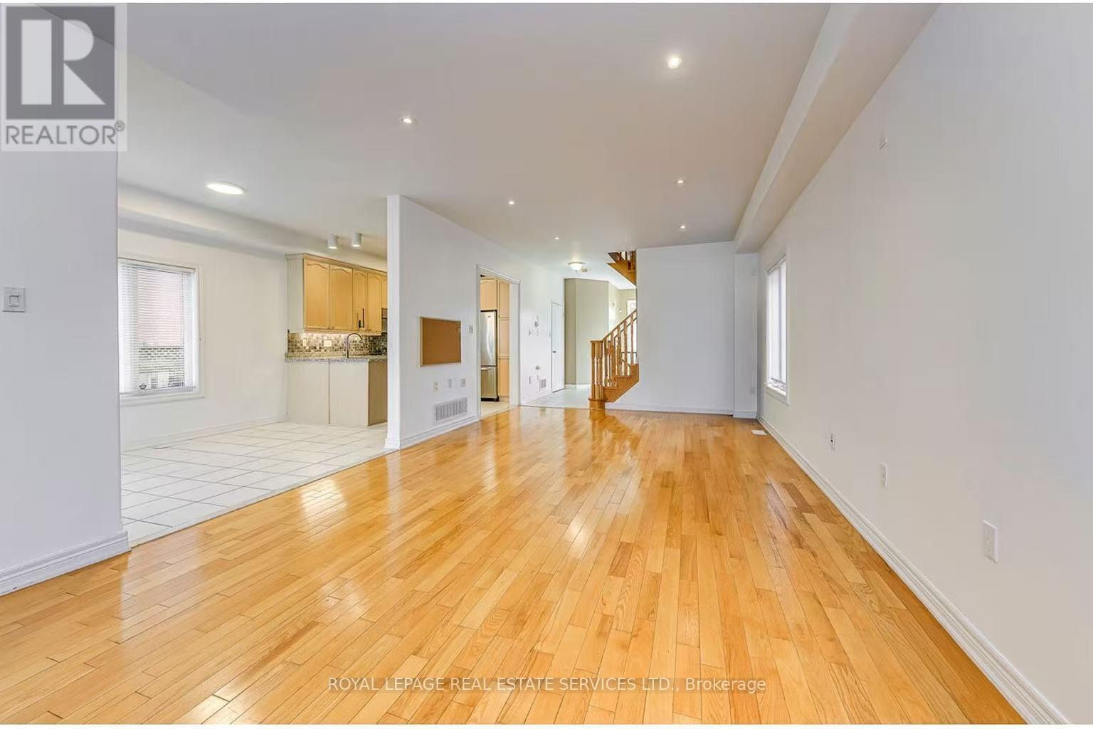 2457 Hilda Drive, Oakville, Ontario  L6H 7N5 - Photo 14 - W12520654