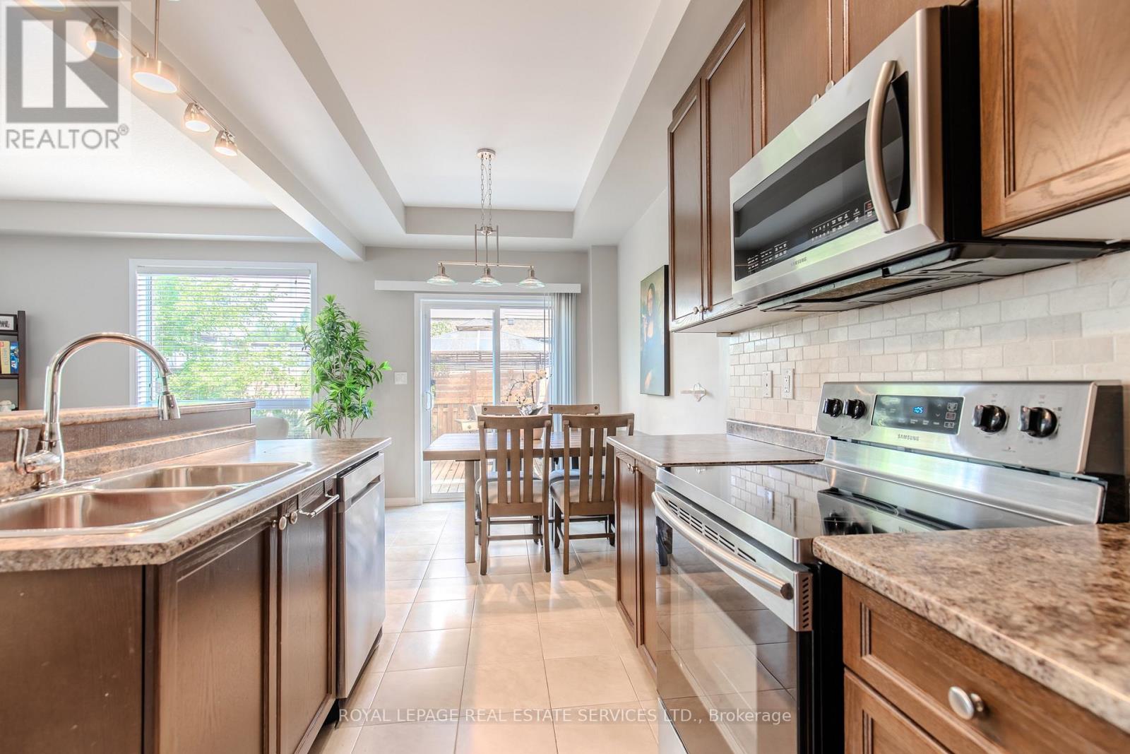 41 - 170 Palacebeach Trail, Hamilton, Ontario  L8E 0H2 - Photo 12 - X12339683