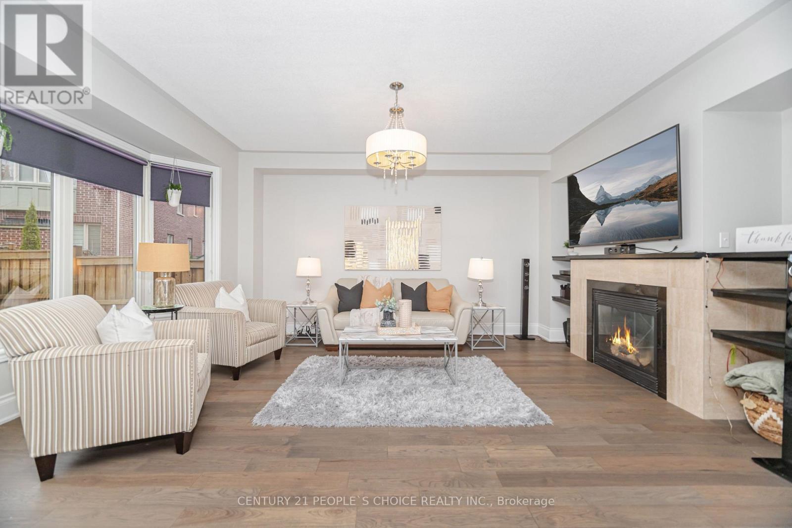 351 Holmes Crescent, Milton, Ontario L9T 0T4 - Photo 15 - W12545250