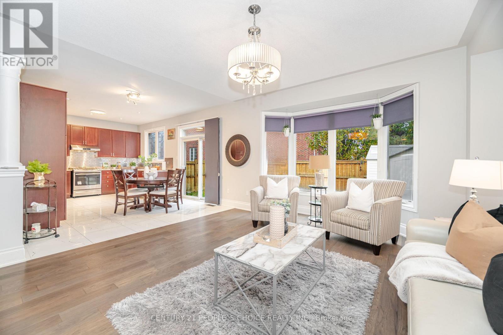 351 Holmes Crescent, Milton, Ontario L9T 0T4 - Photo 18 - W12545250