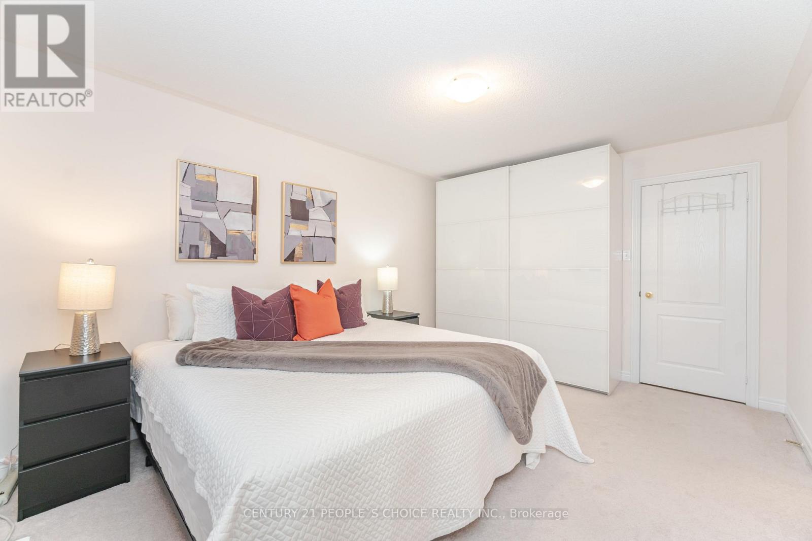 351 Holmes Crescent, Milton, Ontario L9T 0T4 - Photo 27 - W12545250