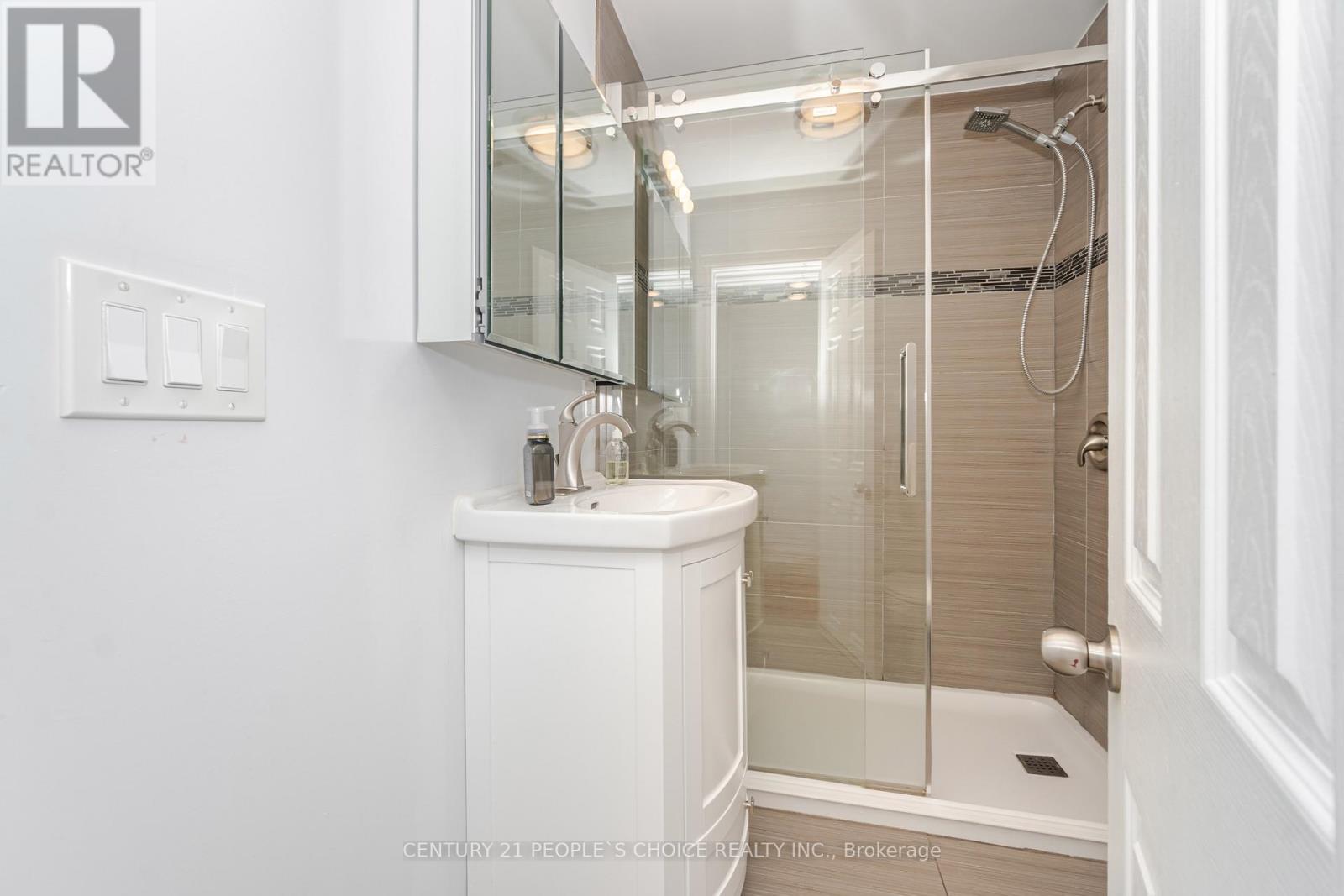 351 Holmes Crescent, Milton, Ontario L9T 0T4 - Photo 41 - W12545250