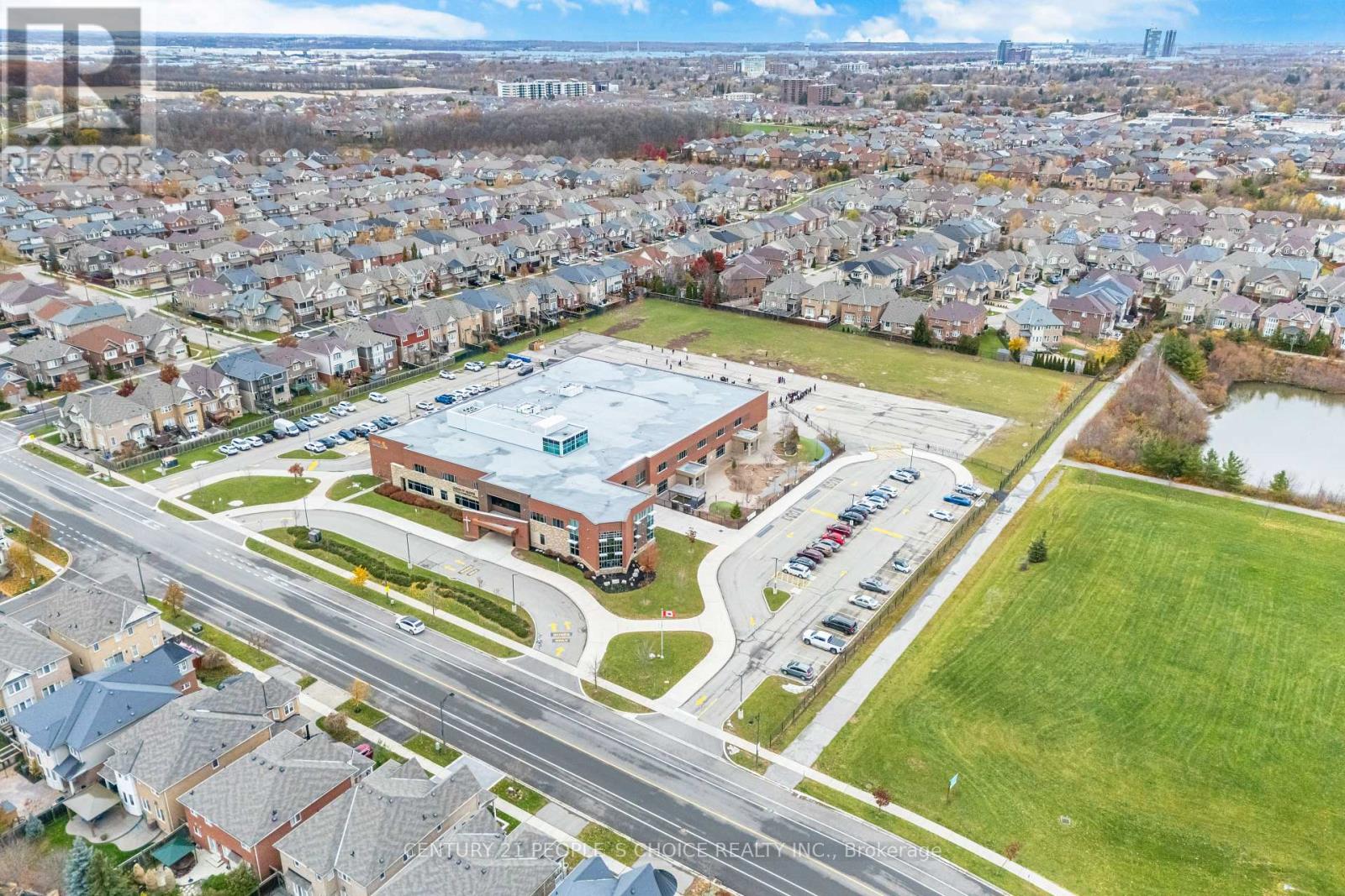 351 Holmes Crescent, Milton, Ontario L9T 0T4 - Photo 49 - W12545250