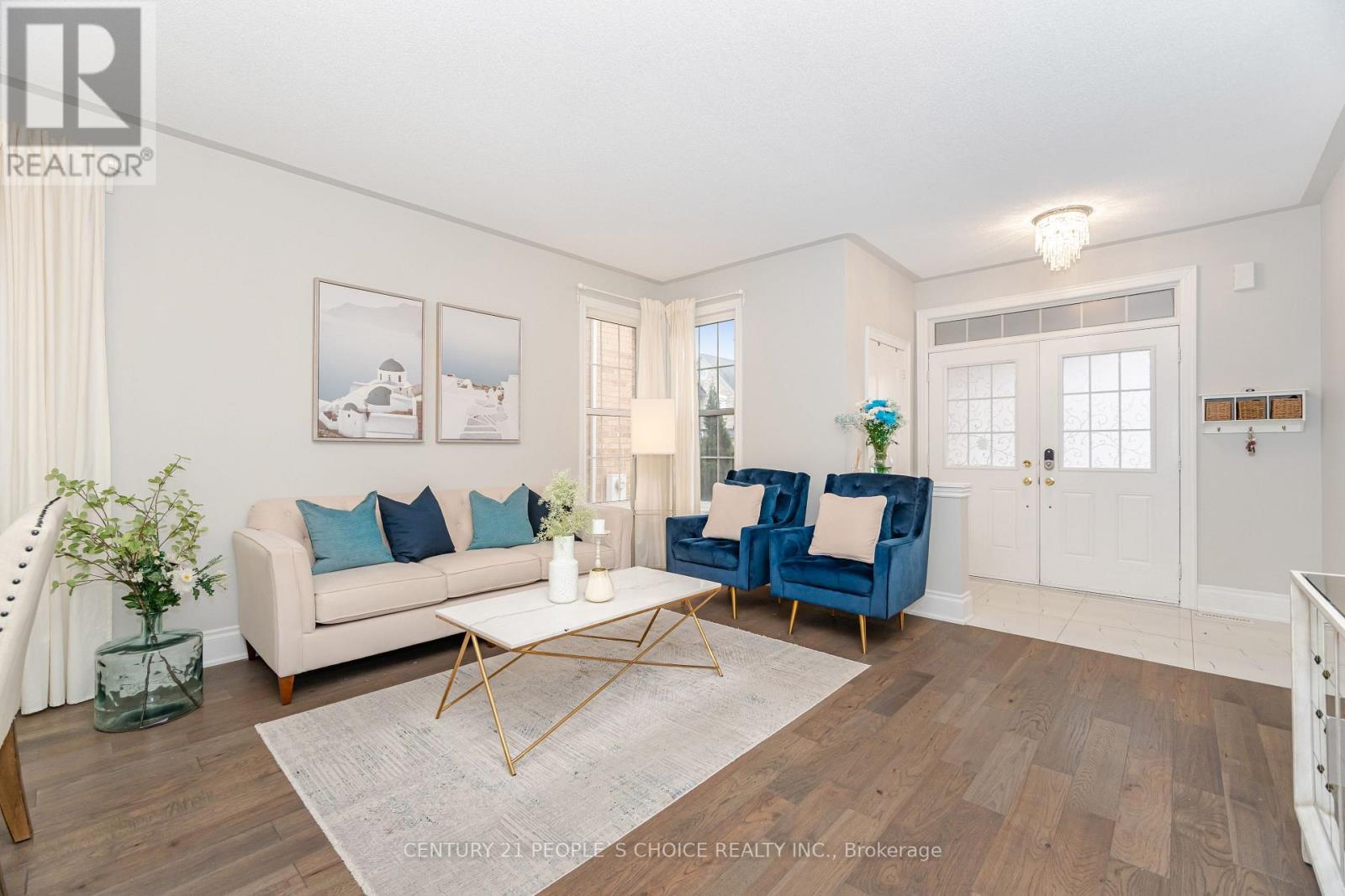 351 Holmes Crescent, Milton, Ontario L9T 0T4 - Photo 6 - W12545250