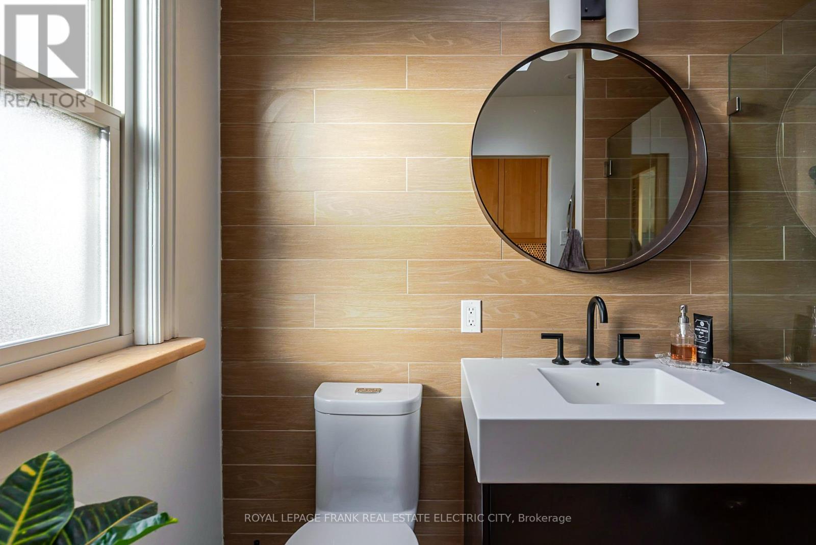 693 Water Street, Peterborough, Ontario  K9H 3N4 - Photo 28 - X12545834