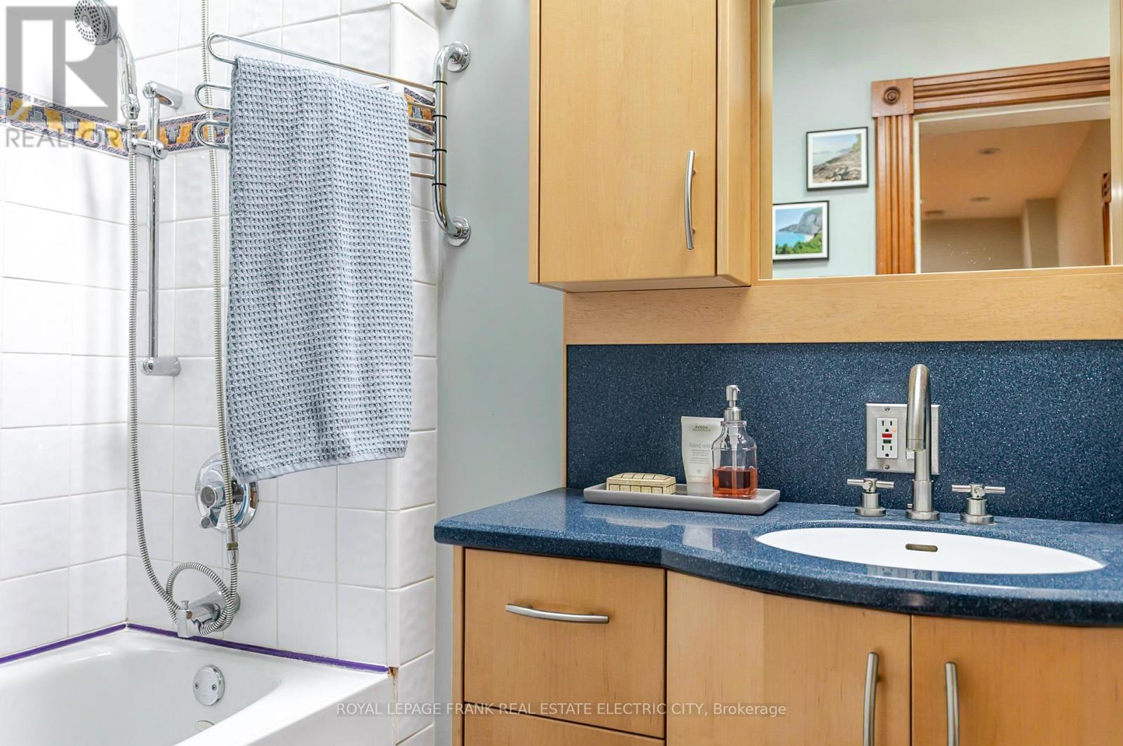 693 Water Street, Peterborough, Ontario  K9H 3N4 - Photo 37 - X12545834