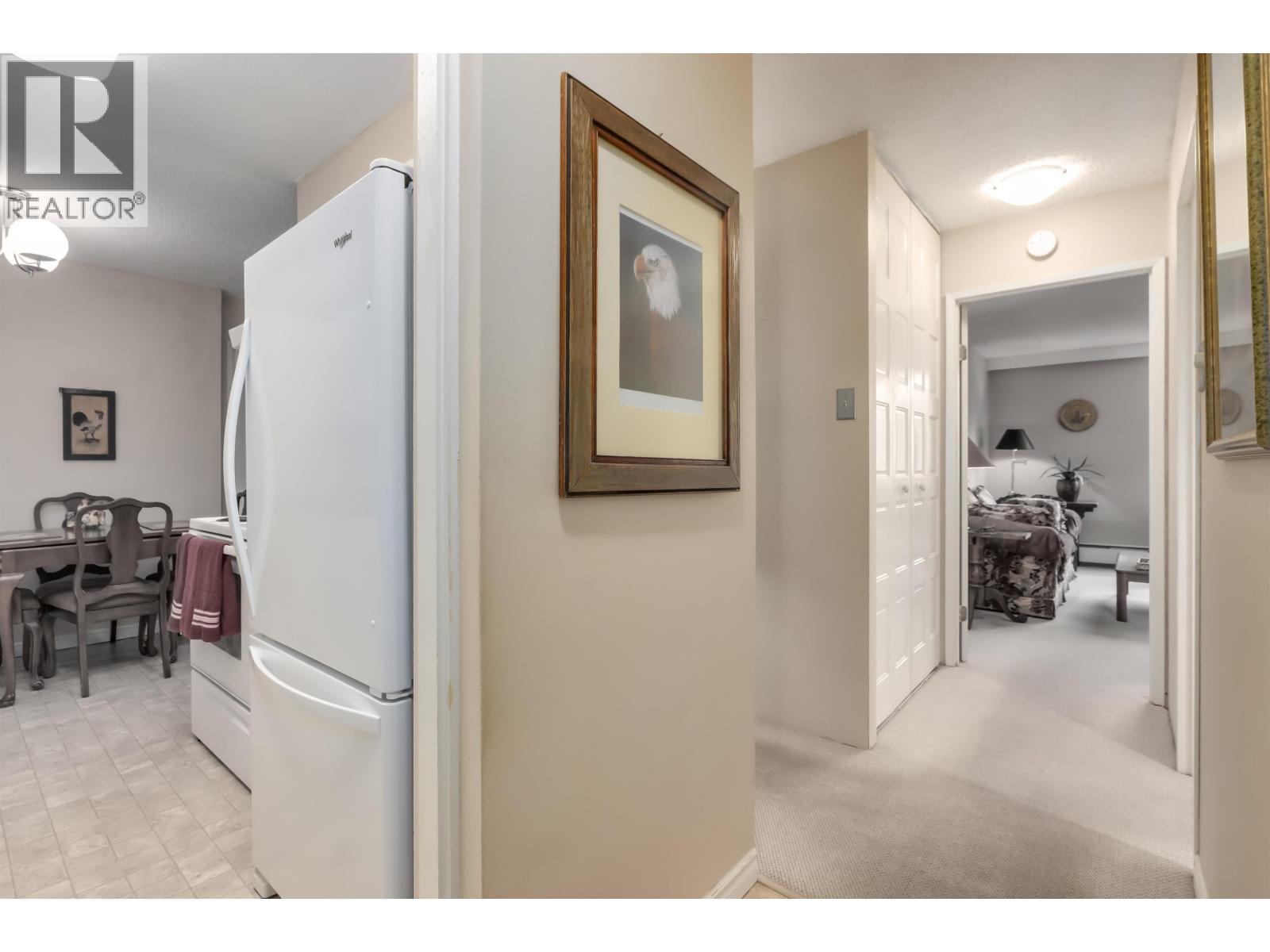 208 2016 Fullerton Avenue, North Vancouver, British Columbia V7P 3E6 - Photo 19 - R3067644