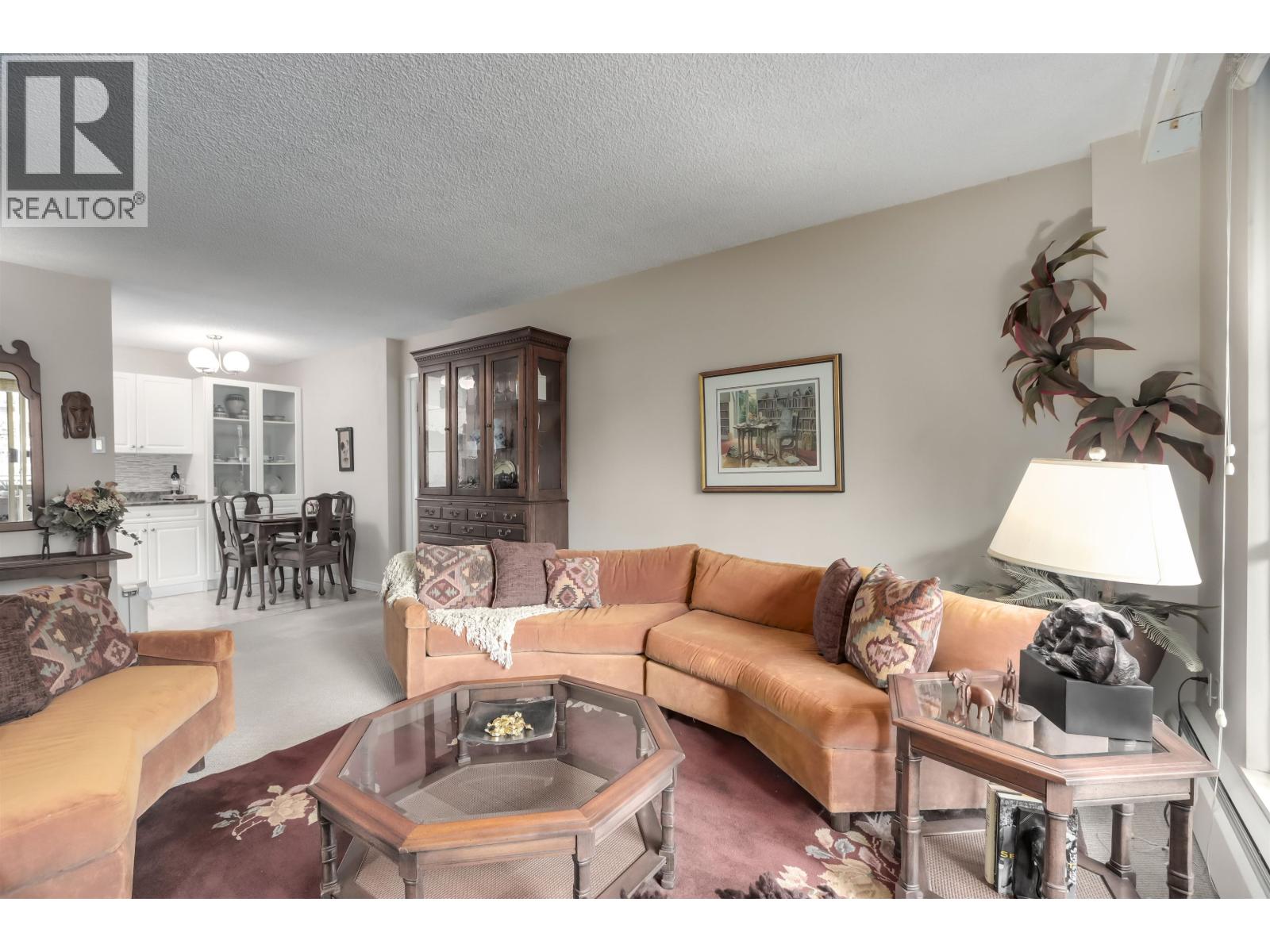 208 2016 Fullerton Avenue, North Vancouver, British Columbia V7P 3E6 - Photo 4 - R3067644