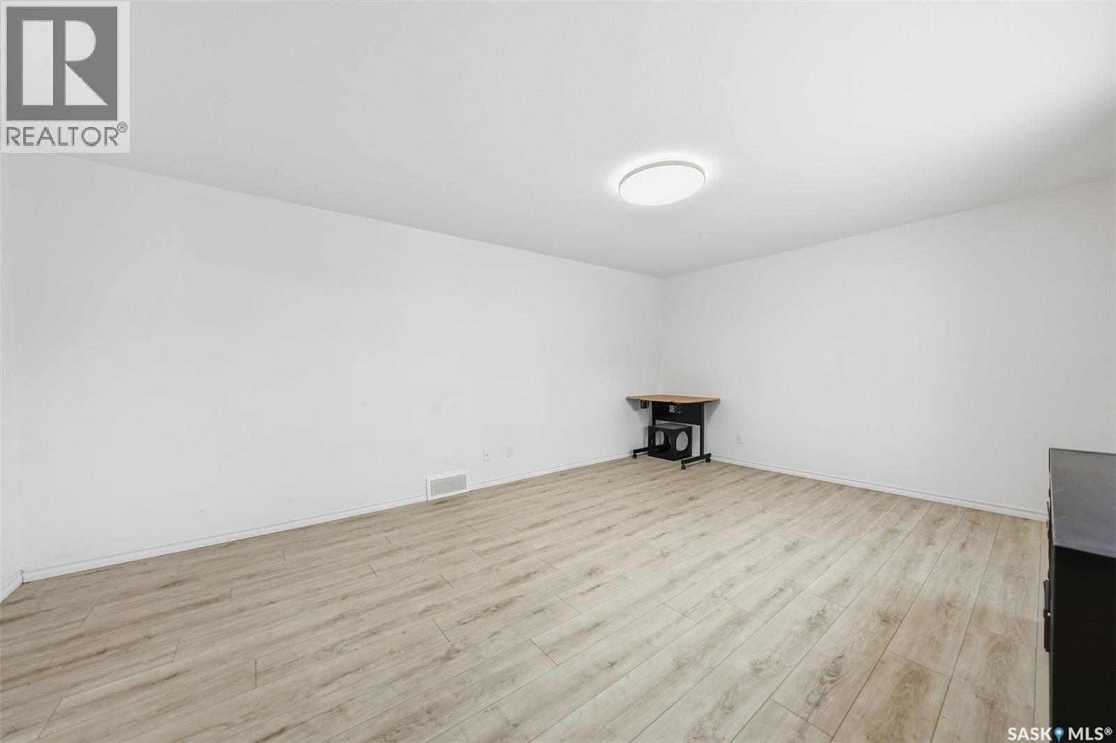 1211 D Avenue N, Saskatoon, Saskatchewan  S7L 1N9 - Photo 12 - SK024093