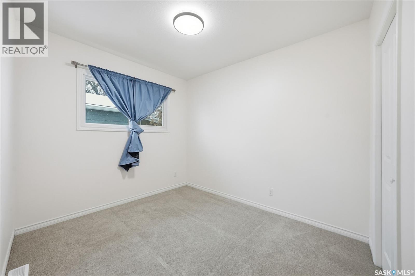 1211 D Avenue N, Saskatoon, Saskatchewan  S7L 1N9 - Photo 14 - SK024093