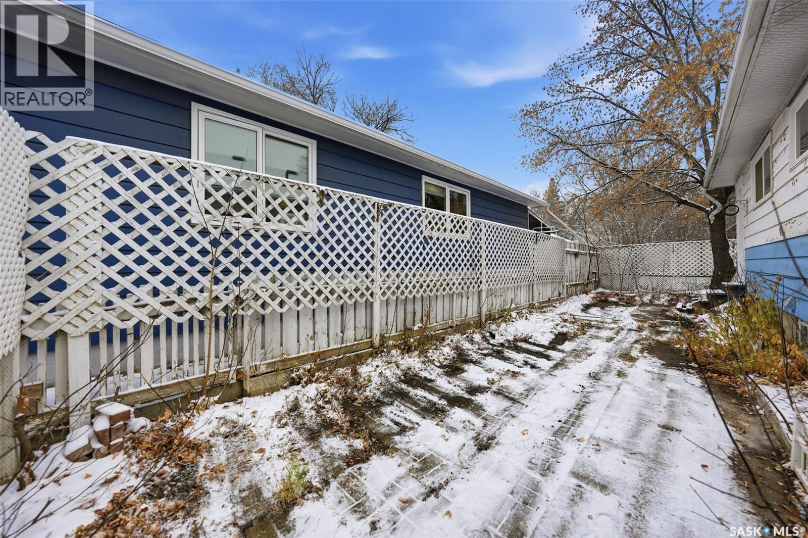 1211 D Avenue N, Saskatoon, Saskatchewan  S7L 1N9 - Photo 27 - SK024093