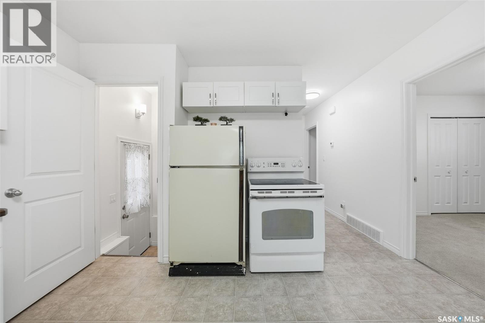 1211 D Avenue N, Saskatoon, Saskatchewan  S7L 1N9 - Photo 8 - SK024093