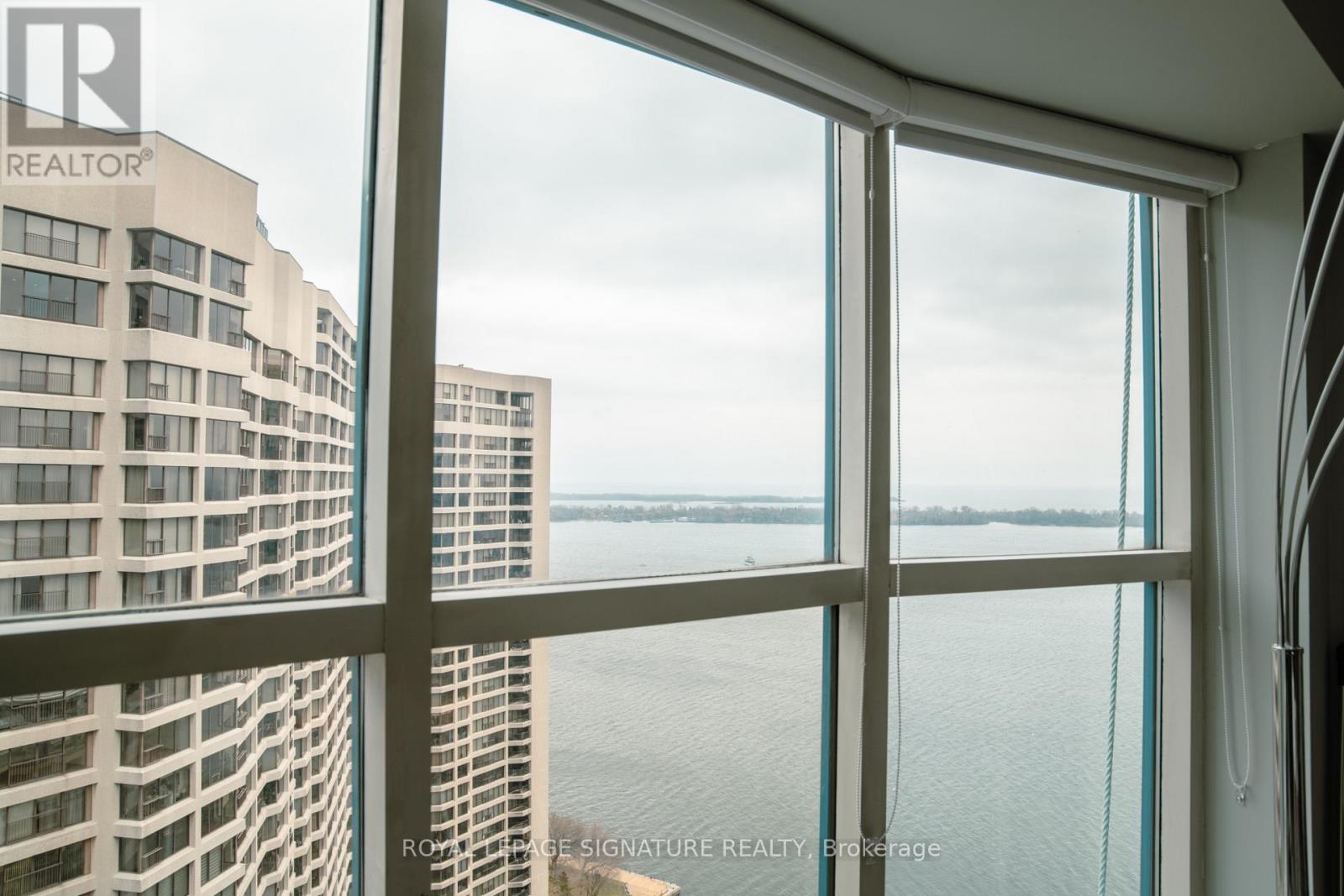 3602 - 77 Harbour Square, Toronto, Ontario  M5J 2S2 - Photo 15 - C12547512