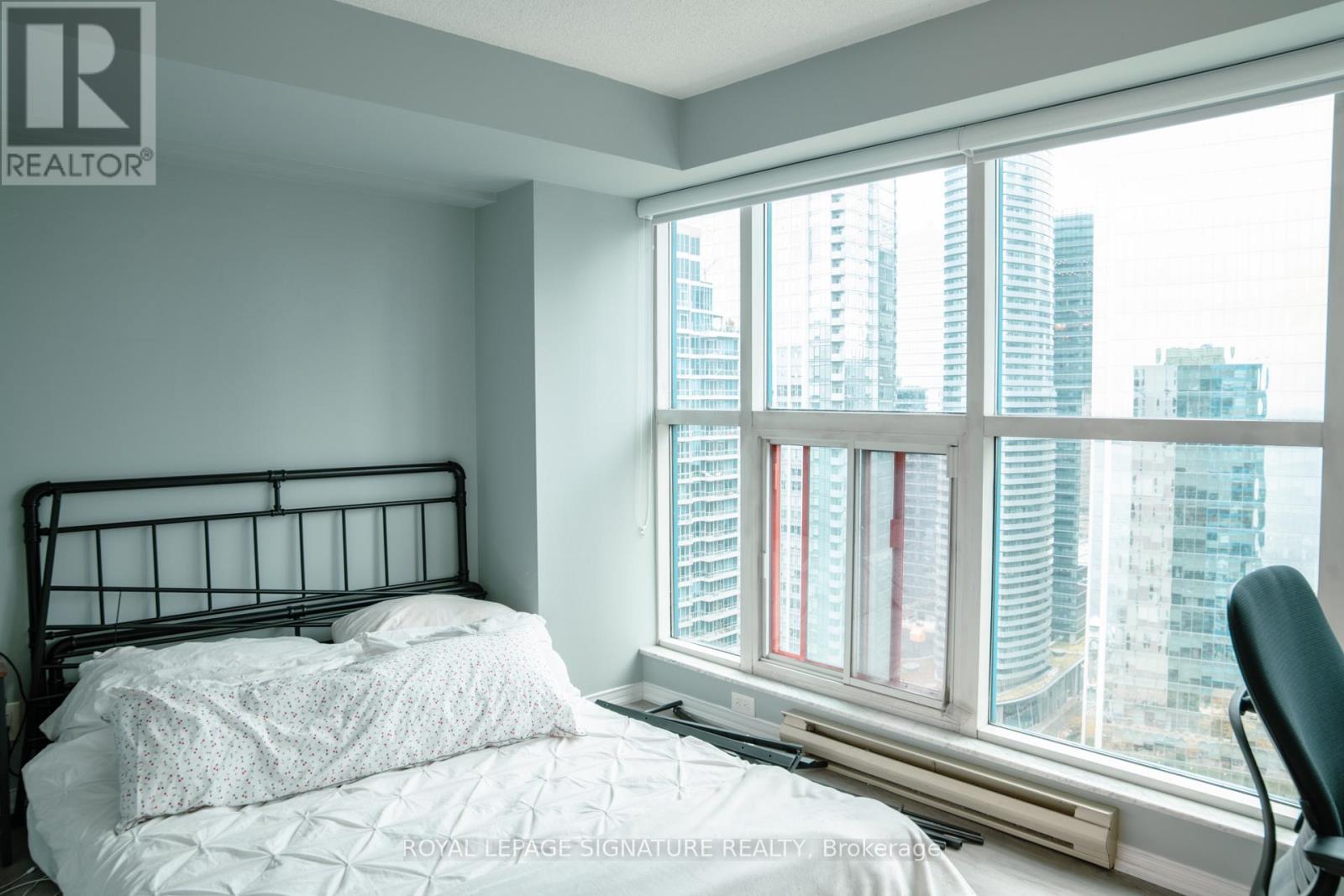 3602 - 77 Harbour Square, Toronto, Ontario  M5J 2S2 - Photo 18 - C12547512