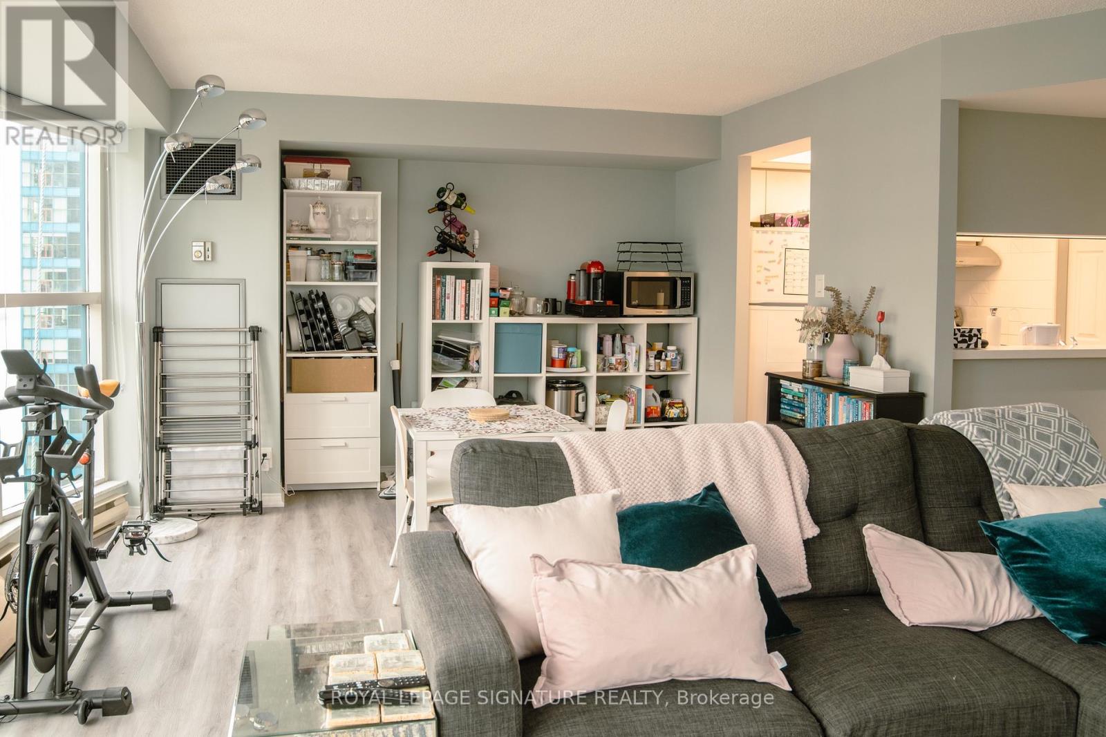 3602 - 77 Harbour Square, Toronto, Ontario  M5J 2S2 - Photo 2 - C12547512