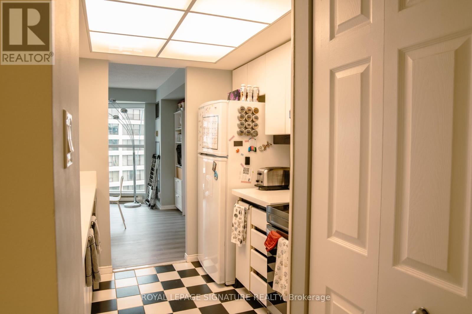 3602 - 77 Harbour Square, Toronto, Ontario  M5J 2S2 - Photo 25 - C12547512