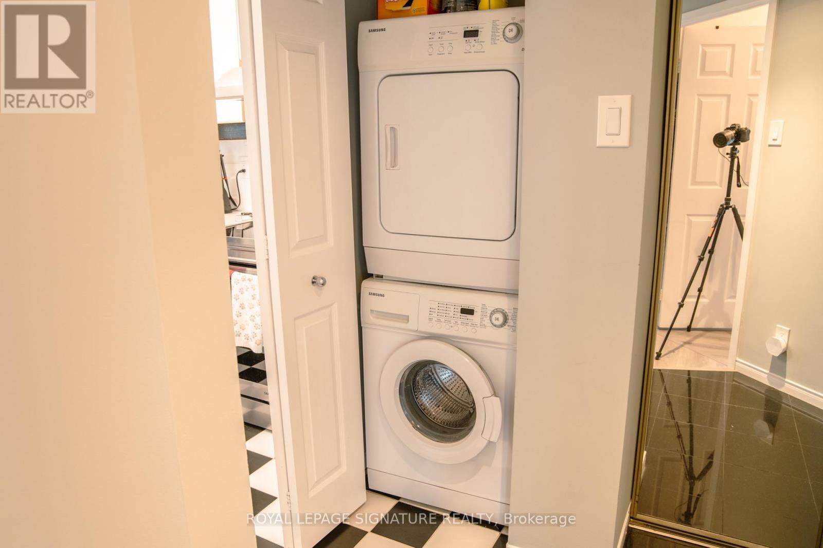 3602 - 77 Harbour Square, Toronto, Ontario  M5J 2S2 - Photo 32 - C12547512