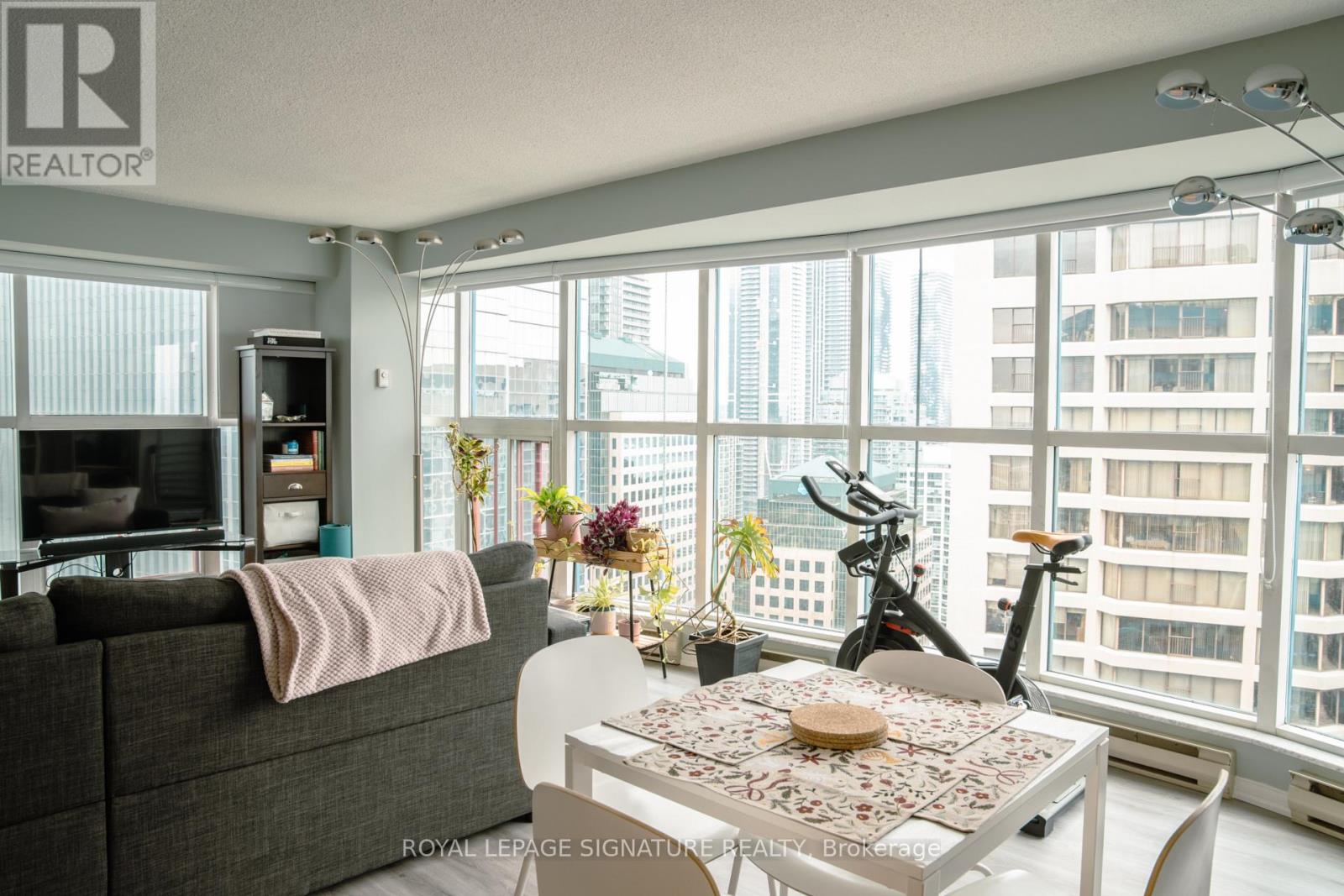 3602 - 77 Harbour Square, Toronto, Ontario  M5J 2S2 - Photo 8 - C12547512