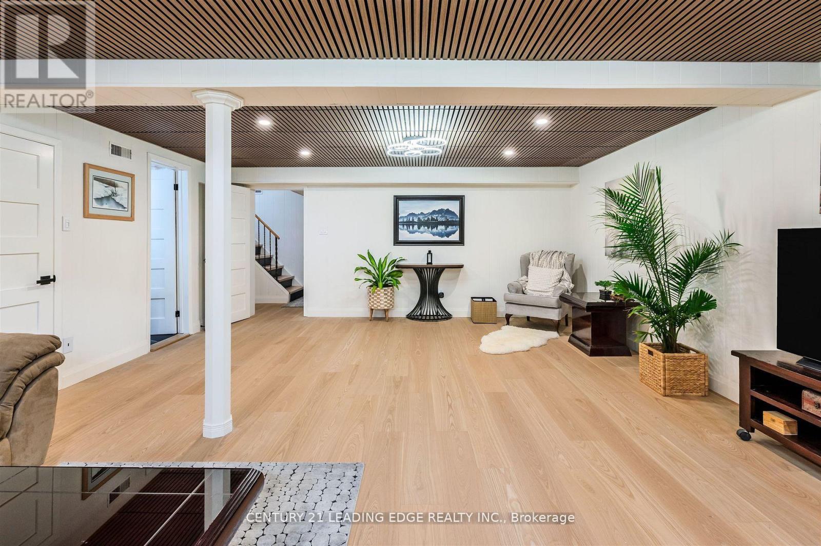 112 Wyndcliff Crescent, Toronto, Ontario  M4A 2K3 - Photo 27 - C12547524