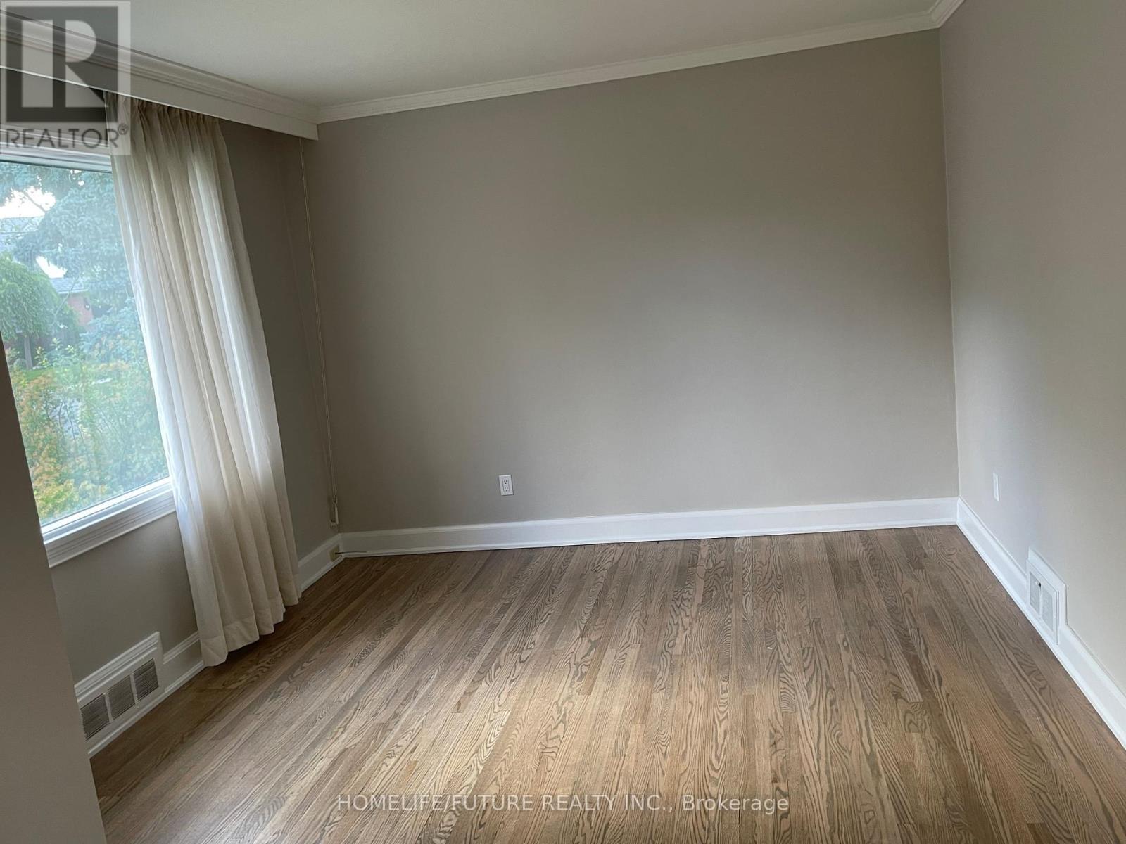 7 Karnwood Drive, Toronto, Ontario  M1L 2Z2 - Photo 2 - E12547508