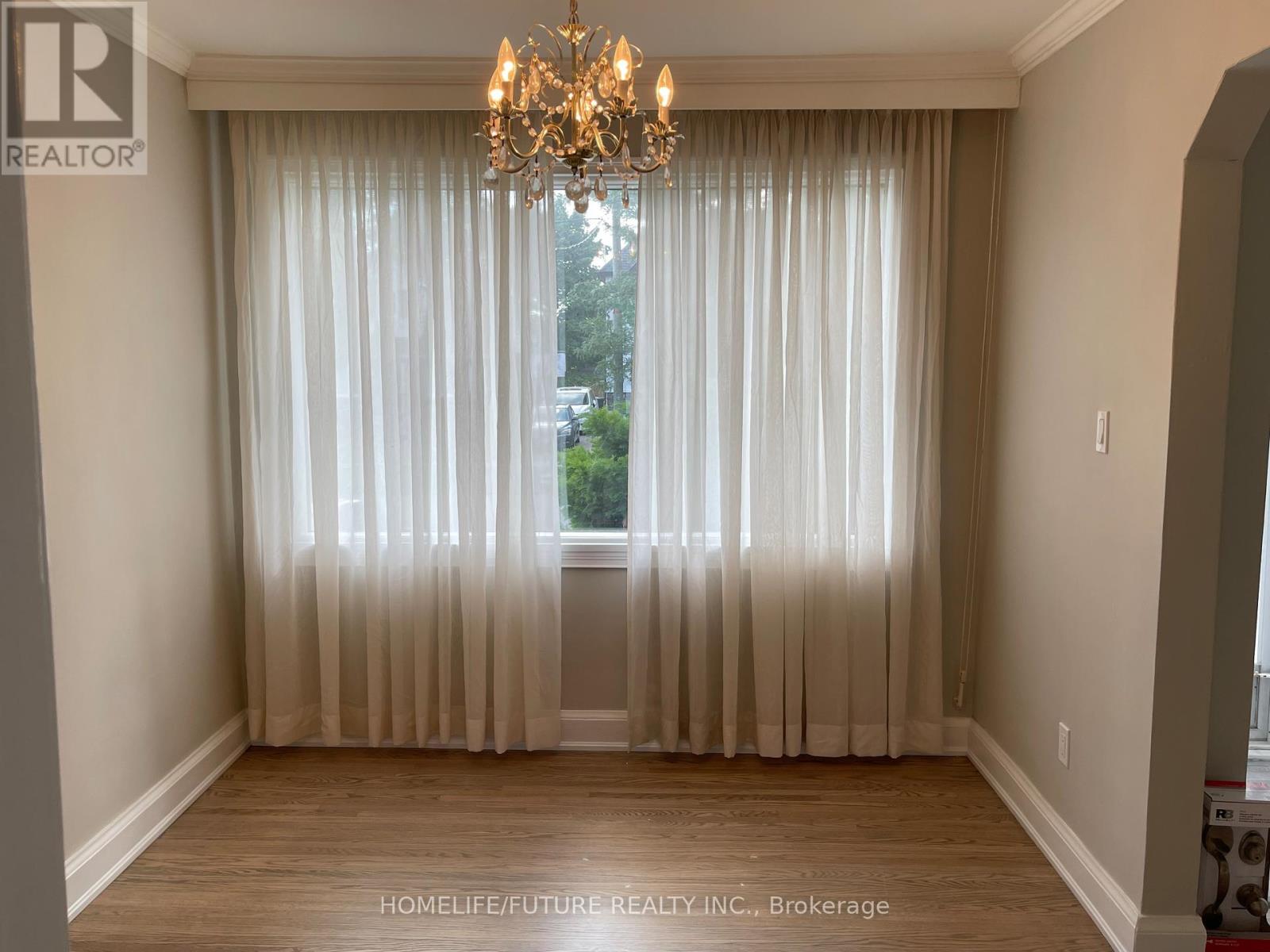 7 Karnwood Drive, Toronto, Ontario  M1L 2Z2 - Photo 3 - E12547508