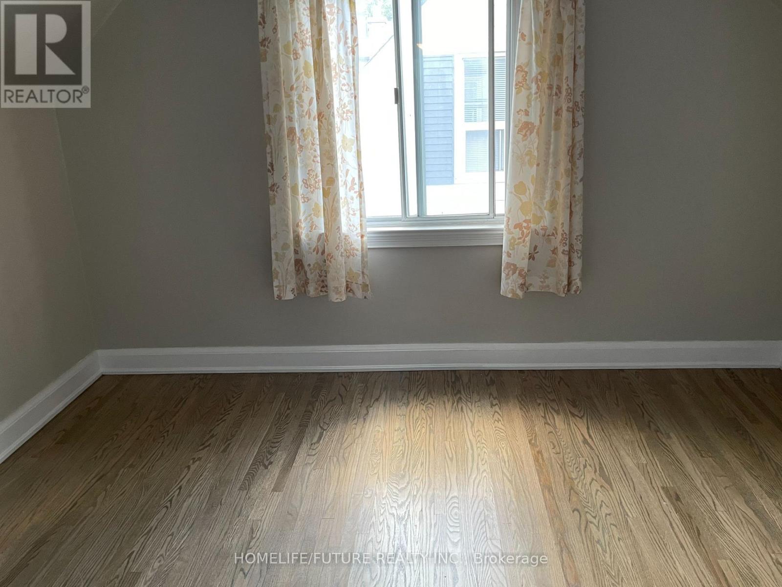 7 Karnwood Drive, Toronto, Ontario  M1L 2Z2 - Photo 9 - E12547508