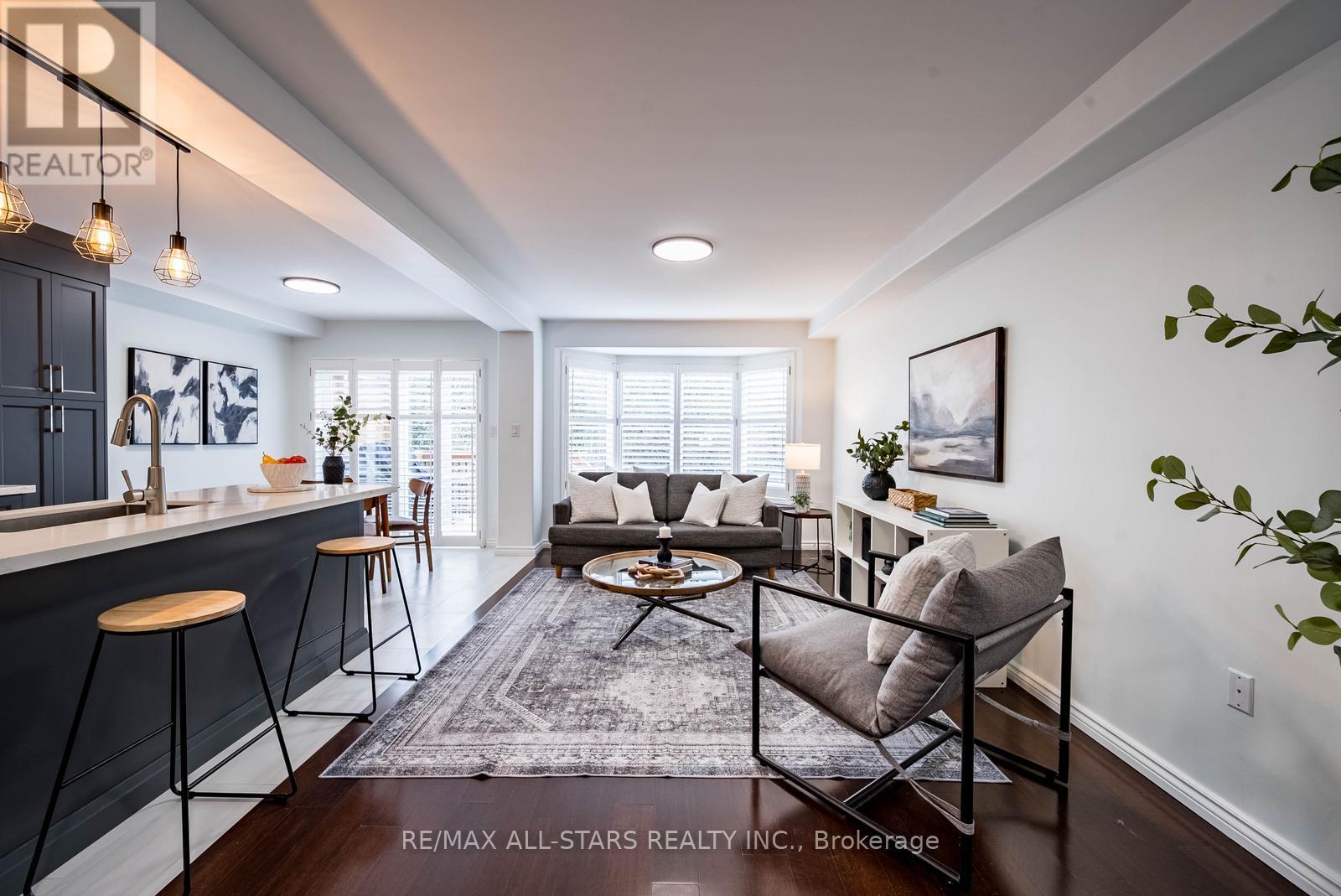 153 Dougherty Crescent, Whitchurch-Stouffville, Ontario L4A 0A7 - Photo 10 - N12547516