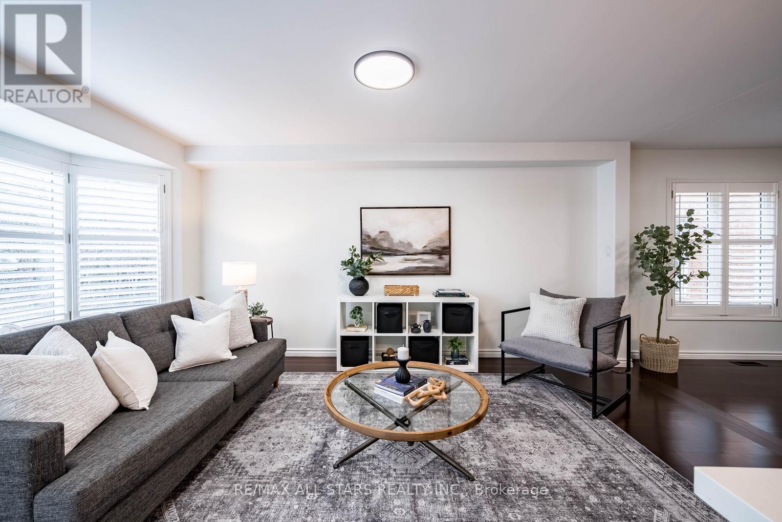 153 Dougherty Crescent, Whitchurch-Stouffville, Ontario L4A 0A7 - Photo 12 - N12547516