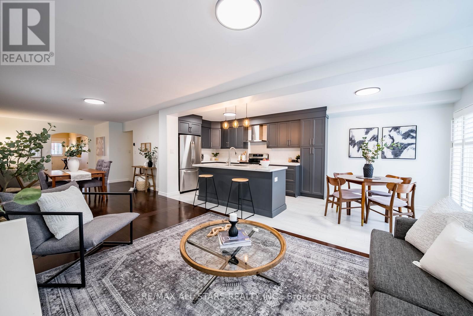 153 Dougherty Crescent, Whitchurch-Stouffville, Ontario L4A 0A7 - Photo 13 - N12547516