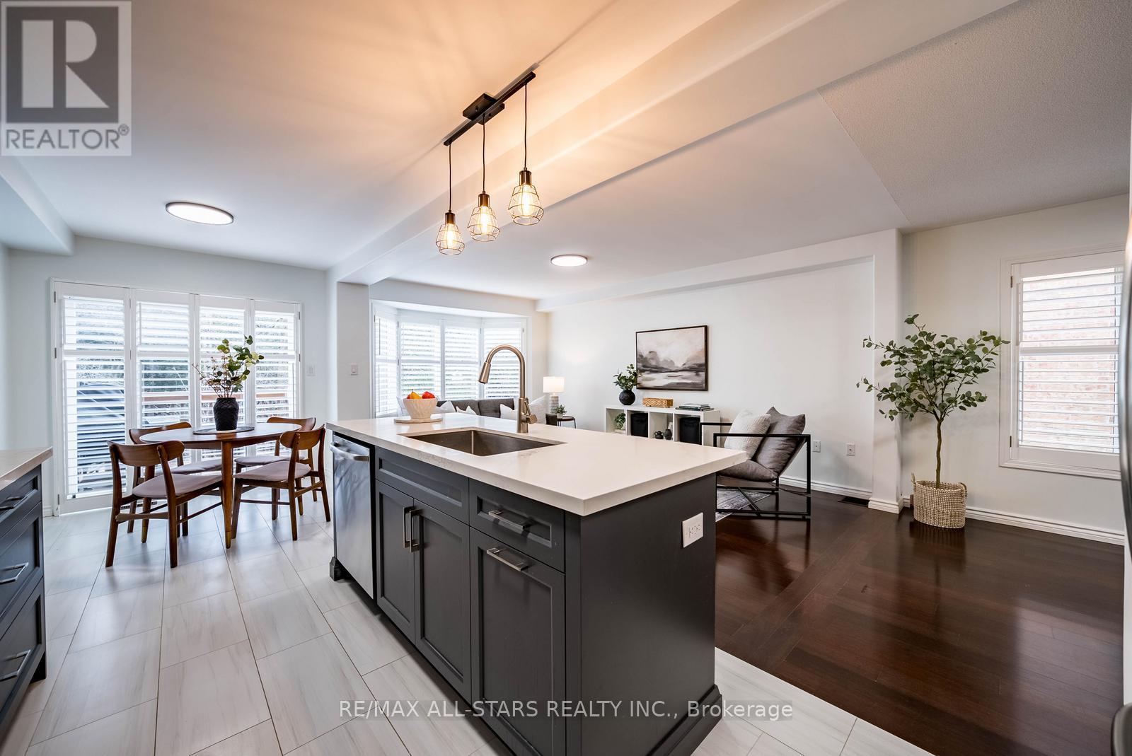 153 Dougherty Crescent, Whitchurch-Stouffville, Ontario L4A 0A7 - Photo 18 - N12547516