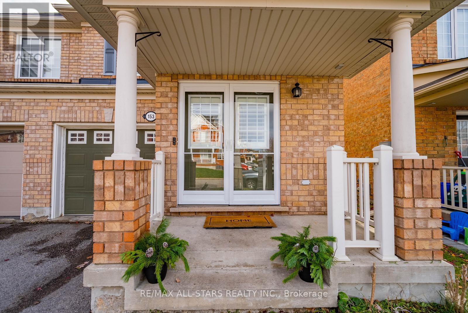 153 Dougherty Crescent, Whitchurch-Stouffville, Ontario L4A 0A7 - Photo 3 - N12547516