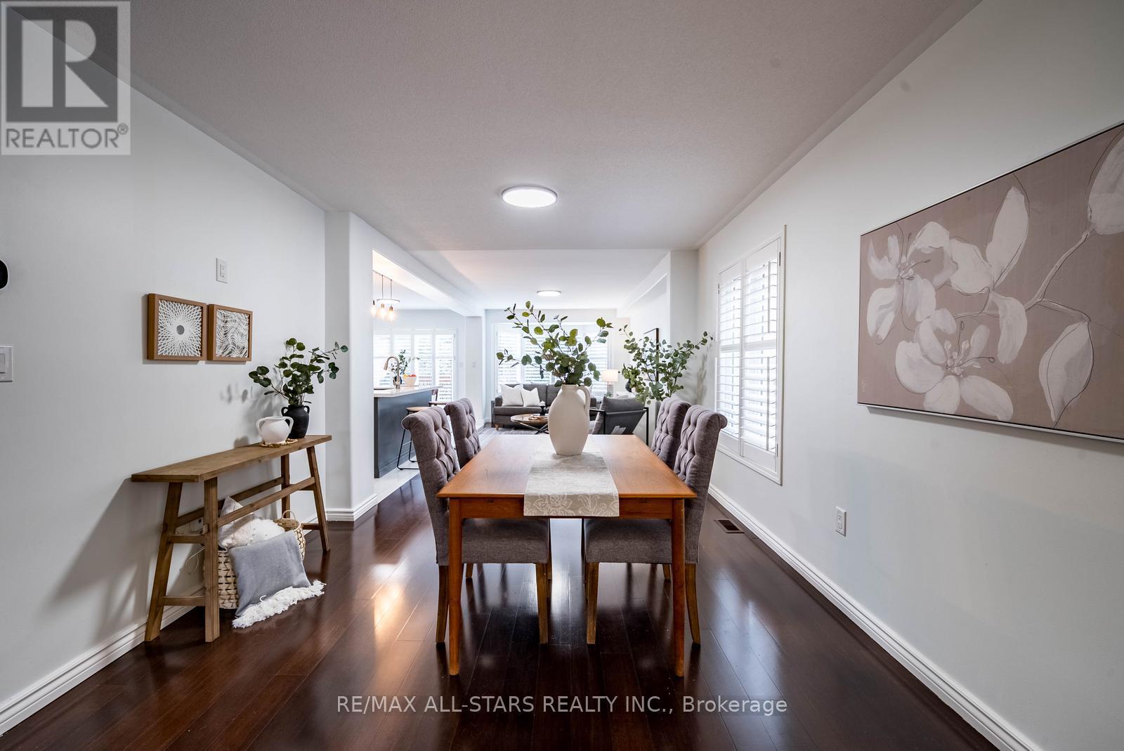 153 Dougherty Crescent, Whitchurch-Stouffville, Ontario L4A 0A7 - Photo 7 - N12547516